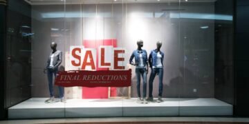 Loja fecha toda sua rede