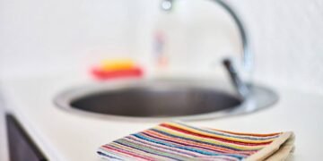 O pano de prato tradicional pode estar com os dias contados com essa novidade que seca rápido