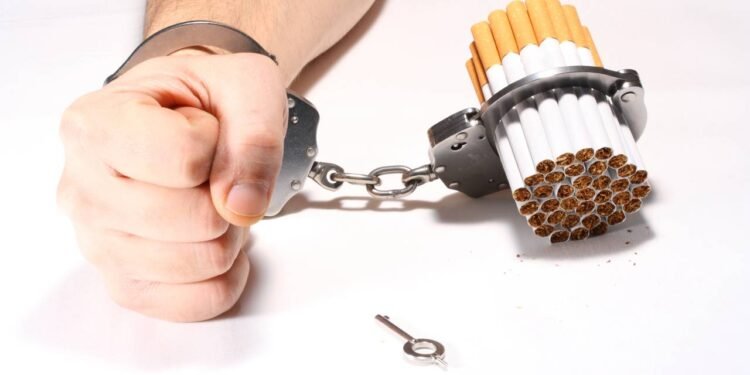 SUS oferece tratamento para parar de fumar?
 - Créditos: depositphotos.com / ehabedward