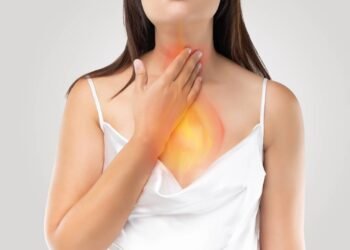 Sensação de algo preso na garganta pode ser refluxo silencioso e não alergia!