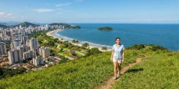 A cidade do litoral com o maior jardim de praia do mundo e alta qualidade de vida