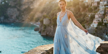 Moda verão 2026: as tendências que unem glamour retrô, frescor do oceano e estilo artesanal