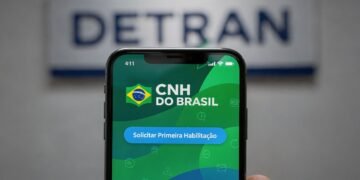 Tirar a primeira habilitação mudou: tudo começa no celular e o candidato precisa entender como funciona cada etapa