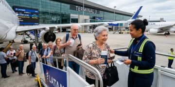 Passagens aéreas por até R$ 200 começam a chamar atenção de aposentados! Veja quem pode aproveitar essa chance