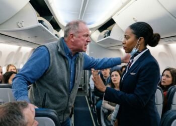 Passageiro indisciplinado pode pagar até R$ 17,5 mil: Anac endurece punições em voos no Brasil