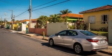 Esse hábito comum ao estacionar pode render multa de R$ 130 e quase ninguém percebe que está cometendo esse erro todos os dias