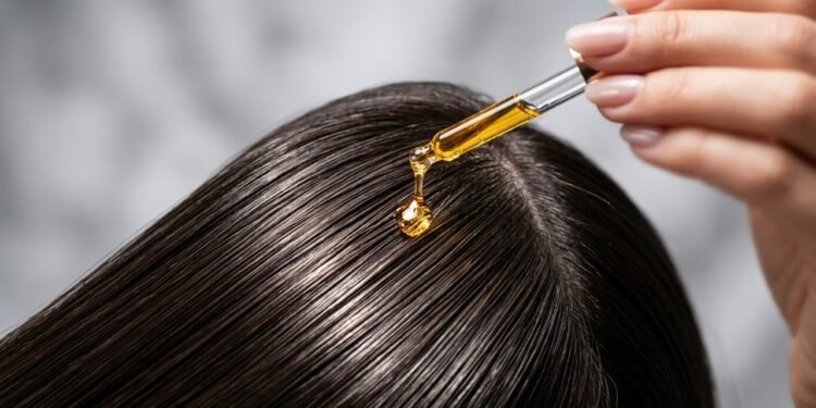 Como usar corretamente óleo de rícino para fortalecer os fios e proteger o couro cabeludo ao longo do tempo