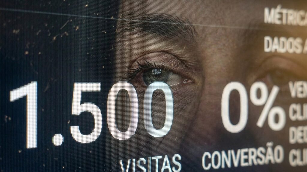 Funcionária com mais de 7 anos de empresa é demitida após fazer 1.500 ligações sem fechar vendas e decisão gera alerta no setor