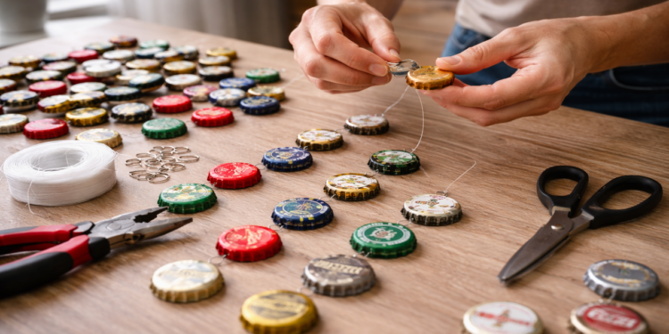 Reciclar tampinhas pode transformar sua casa com criatividade