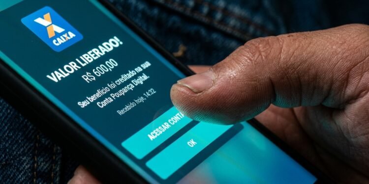 FGTS libera saque para nascidos em março e quem não retirar até maio pode ficar sem esse dinheiro agora