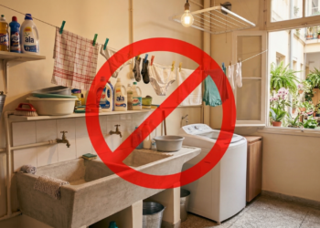 Lavanderia moderna com organização prática e barata