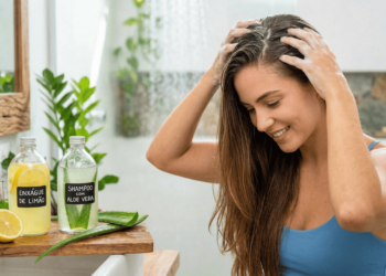 Cabelo oleoso nunca mais, a receita caseira simples que ajuda a equilibrar a oleosidade