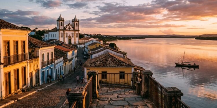 A Atenas Alagoana é um vilarejo nordestino às margens do São Francisco que tem o pôr do sol mais bonito do Nordeste