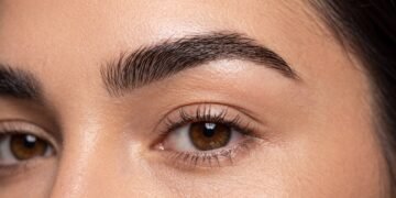 Quer sobrancelhas mais cheias e definidas? Veja o que fazer todos os dias para melhorar o volume naturalmente