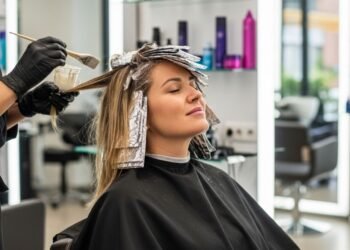 Adeus loiro uniforme! A tendência de coloração que mistura tons e cria efeito sofisticado