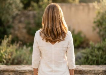 A cor de cabelo que todos os cabeleireiros recomendam para mulheres com mais de 50 anos