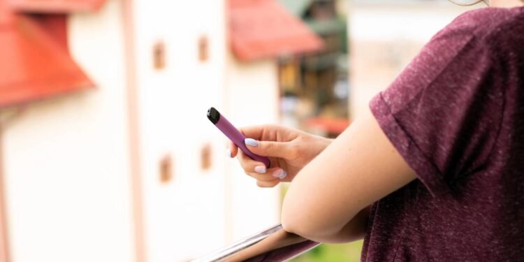 Proibição de Cigarro Eletrônico Não Impede Crescimento do Consumo Juvenil - Créditos: depositphotos.com / Chyvache@gmail.com