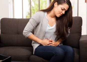 As 4 ervas poderosas que acabam com o inchaço e a cólica da TPM