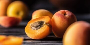 A fruta doce que protege a pele, melhora imunidade e combina com dietas equilibradas