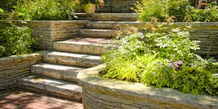 Transformar um canteiro comum em um espaço sofisticado depende, em grande parte, da escolha das espécies certas.  - Créditos: depositphotos.com / elenathewise