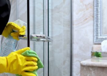 Box brilhando sem esforço: um hábito após o banho que virou tendência em muitas casas brasileiras