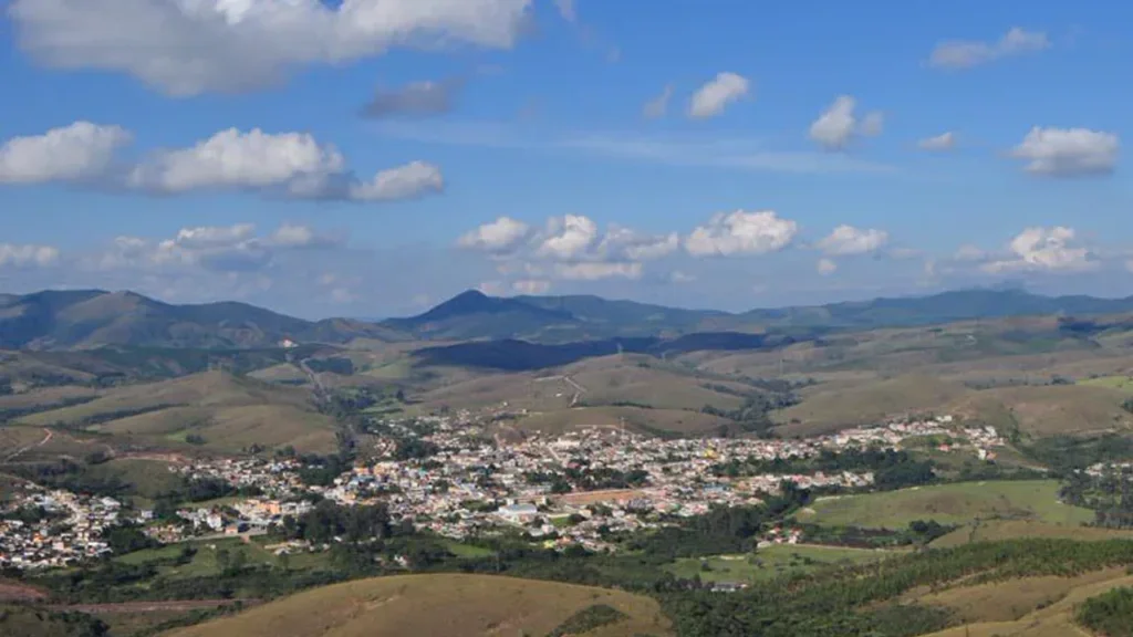 A cidade das cachoeiras no Sul de Minas com menos de 7 mil habitantes, segurança total e qualidade de vida de interior