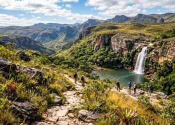 A menos de 2 horas de BH fica o paraíso que pessoas do mundo inteiro vêm para conhecer: cachoeiras de águas cristalinas e 1.700 espécies de plantas