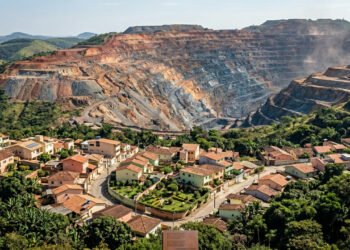 Uma montanha de 1.385 metros desapareceu: a cidade mineira a 2 horas de Belo Horizonte onde a paisagem valia menos que os lucros e o maior poeta brasileiro nasceu
