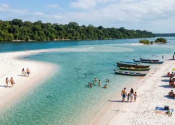 Um vilarejo com praias de areia branca e águas cristalinas no meio da Amazônia: o Caribe de água doce eleito o mais bonito do Brasil