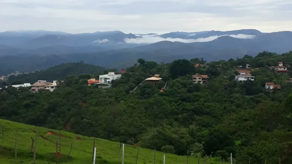 20 minutos de Belo Horizonte e os condomínios mais disputados de Minas Gerais: a cidade número 1 do estado em qualidade de vida