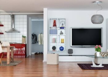 Diga adeus paredes vazias: as ideias modernas e elegantes para decorá-las sem gastar muito