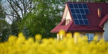 As regras de 2026 que você precisa conhecer antes de colocar energia solar na sua casa