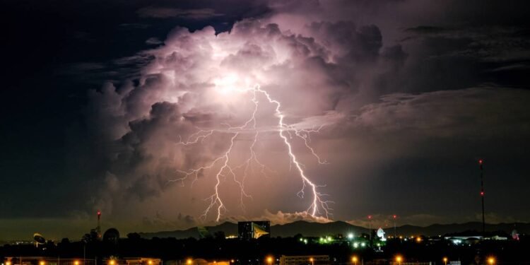 A palavra petricor é usada para descrever o cheiro de terra molhada, aquele aroma que muita gente associa a tranquilidade - Créditos: depositphotos.com / eqsm