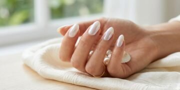 Adeus esmalte básico, os tons mais elegantes que iluminam quem não abre mão da sofisticação