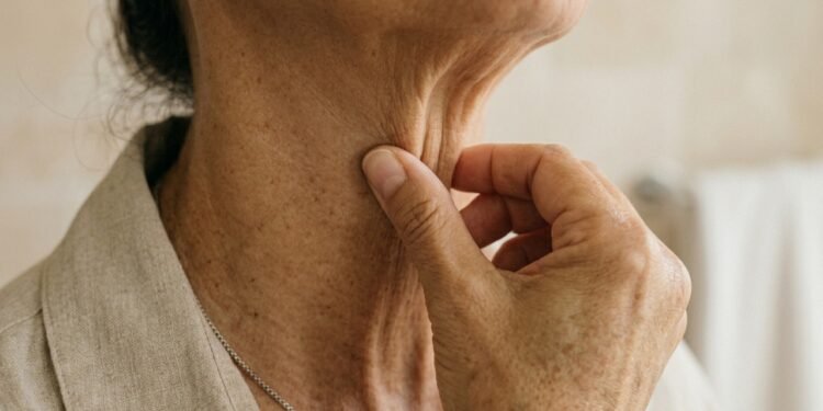 Adeus flacidez no rosto, os 3 alimentos da feira mais importantes para firmar a pele