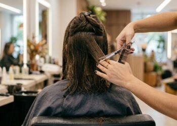 Estes são os 2 estilos de cortes de cabelo que mais valorizam rostos redondos