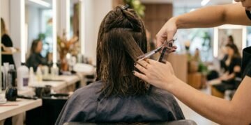 Estes são os 2 estilos de cortes de cabelo que mais valorizam rostos redondos