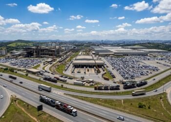 Mais rica que muitas capitais brasileiras: a cidade mineira com PIB per capita de R$ 127 mil onde sai 1 a cada 4 carros vendidos no Brasil