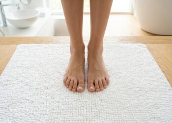 Diego Fernández, engenheiro químico: “Talco e desodorante deixam os pés com mau cheiro”