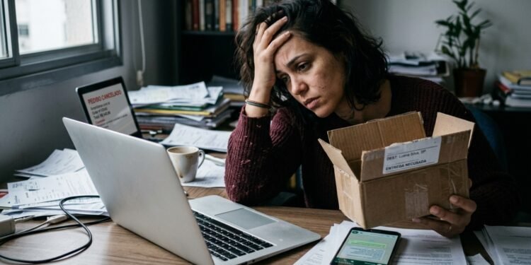 Cliente recebe R$ 3 mil por danos morais após compra online ser cancelada pela loja