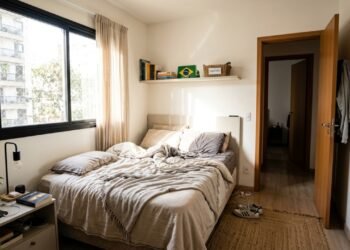 Os 2 lugares onde você nunca deve colocar sua cama para para criar um ambiente mais equilibrado e relaxante