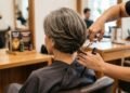 Cortes de cabelo que valorizam mulheres 50+ e trazem leveza ao visual