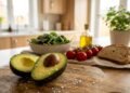 Os benefícios do abacate vão além da saciedade e podem favorecer coração e circulação