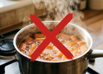 Pare de ferver cenouras em água: esta é a maneira correta de cozinhá-las para preservar seus nutrientes