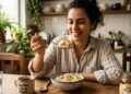 A combinação simples para o café da manhã que ajuda a controlar o colesterol