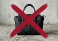 Adeus as bolsas sintéticas, a peça de camurça essencial que transforma os looks de outono