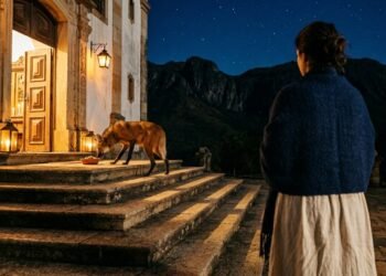 O vilarejo a 2h de BH que Dom Pedro II disse valer toda a viagem a Minas: com cachoeiras na serra e lobos-guarás que jantam na porta da igreja