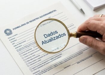 Novo pente-fino do CadÚnico em 2026 coloca benefícios em risco e quem não agir a tempo pode enfrentar bloqueio ou corte