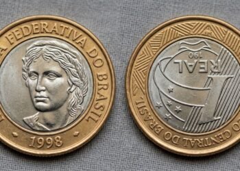 Moeda de 1 real com erro raro pode valer até R$ 2.600 no mercado de colecionadores