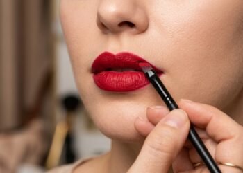 Os tons de batom vermelho que valorizam qualquer tom de pele